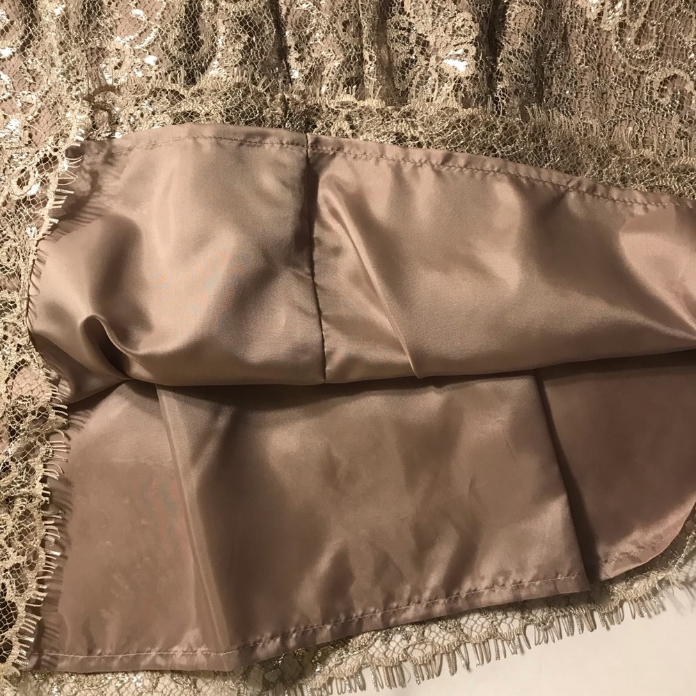 J. Crew Lace Skirt in Gold Metallic Size 4 - Picture 4 of 8